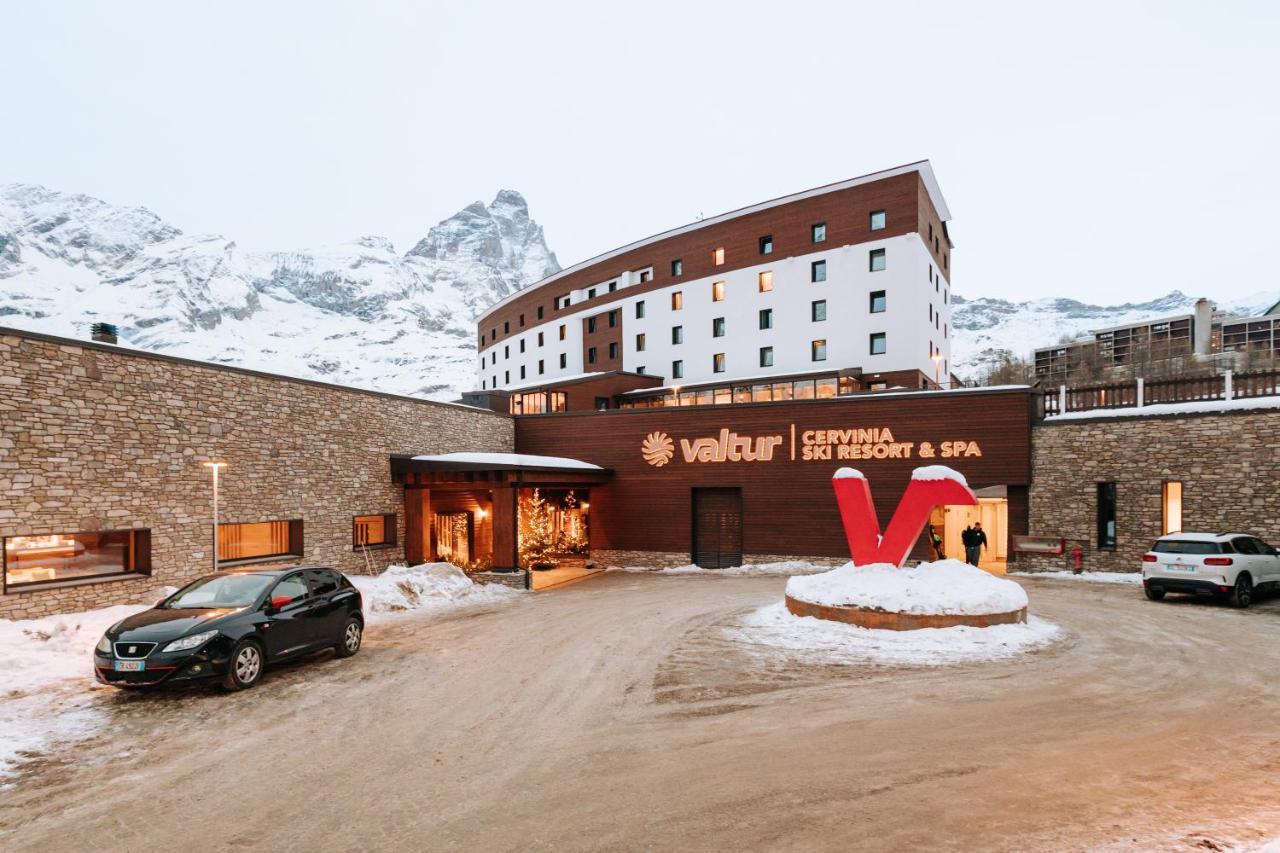 Valtur Cervinia Cristallo Ski Resort Breuil-Cervinia Exterior photo